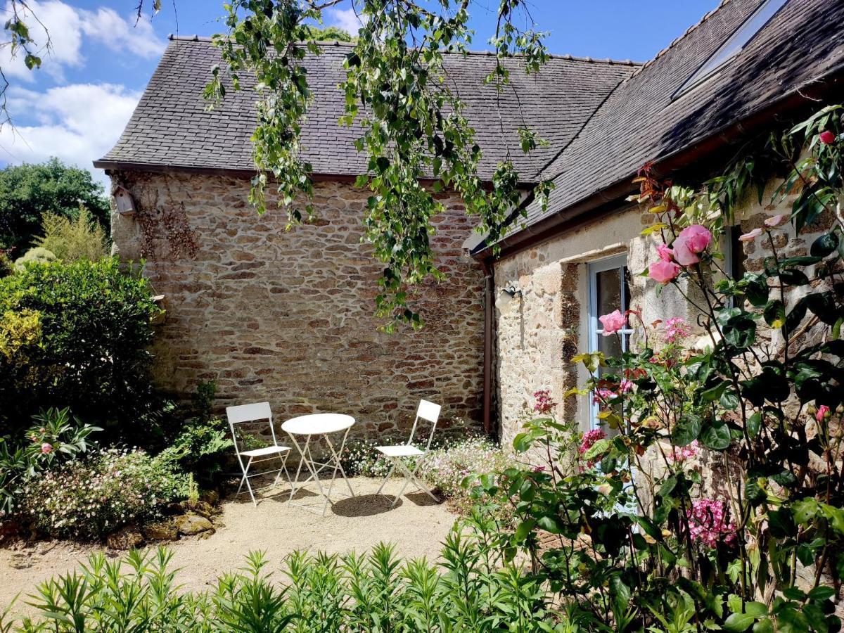 La Tisserande : Maison D'Hotes Creative & Ecologique Saint-Thégonnec Kültér fotó