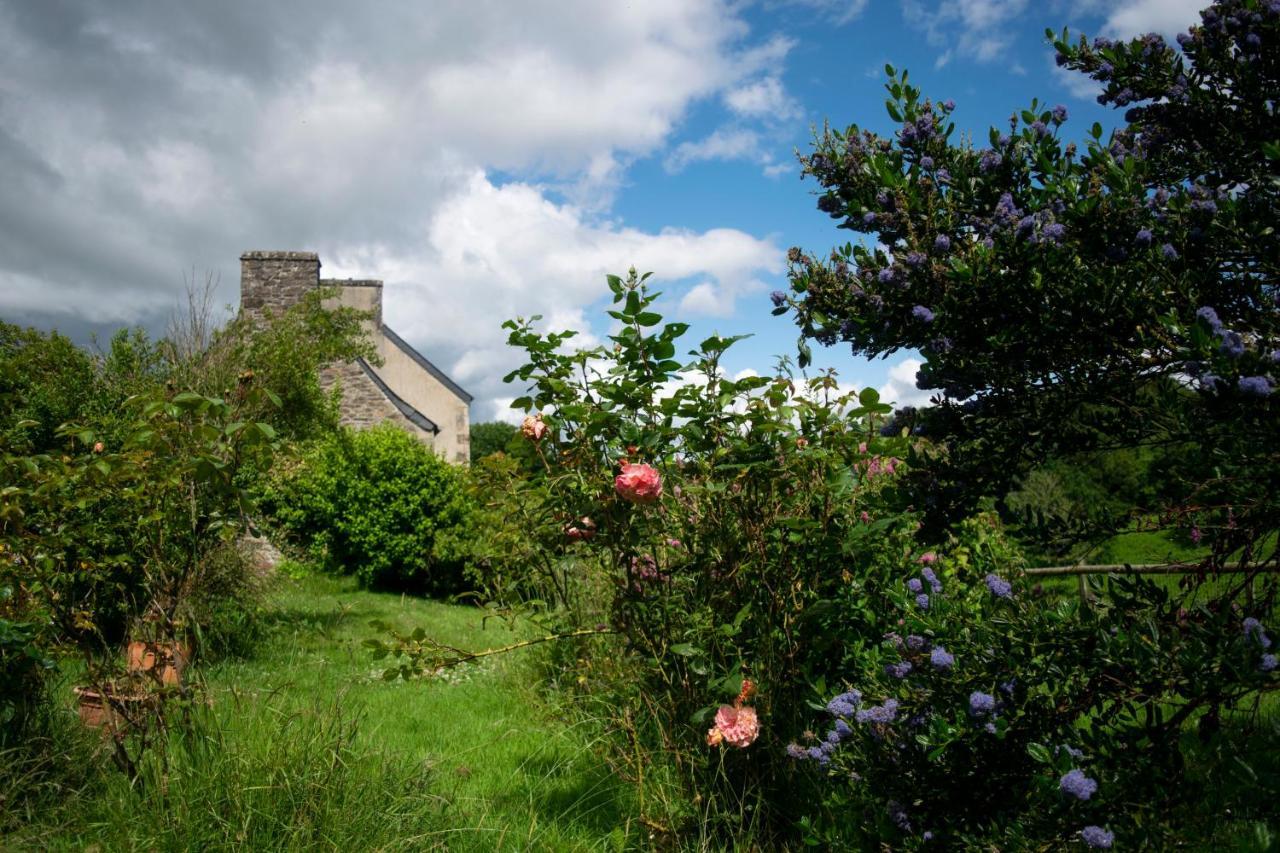 La Tisserande : Maison D'Hotes Creative & Ecologique Saint-Thégonnec Kültér fotó