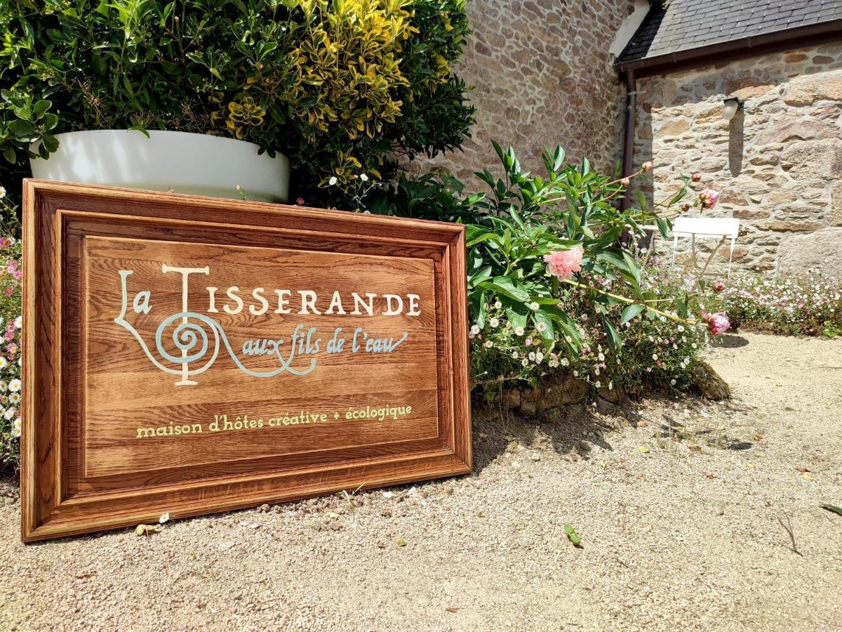 La Tisserande : Maison D'Hotes Creative & Ecologique Saint-Thégonnec Kültér fotó